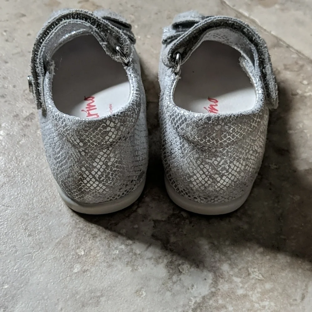 Naturino Toddler Girl Sz 4 Silver Shoes